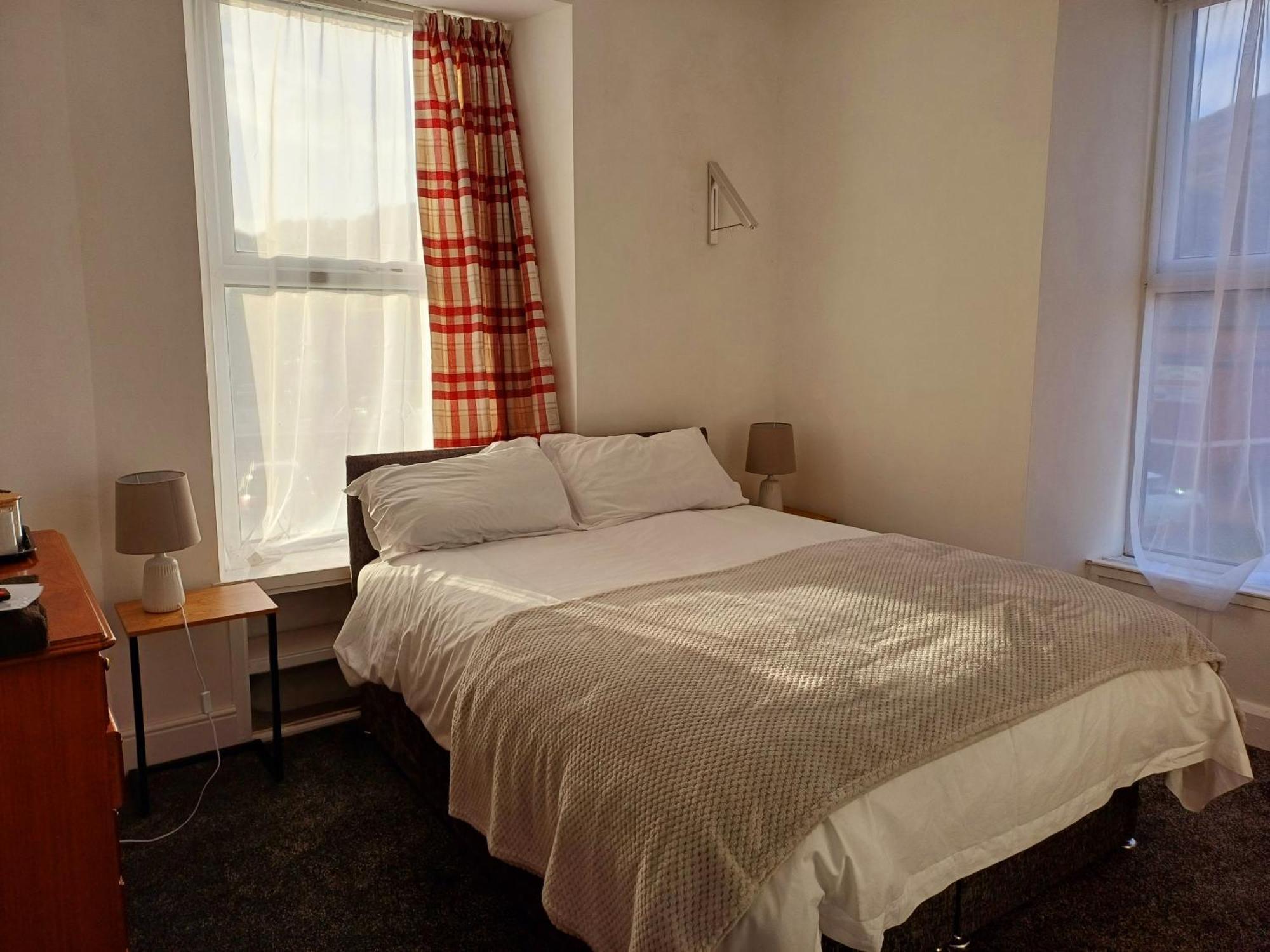 Queens Rooms Porthmadog Room photo